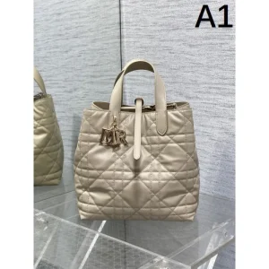 2025SS トートバッグ DIOR ディオール 春夏爽やかな新作が流行り 商品画像 1