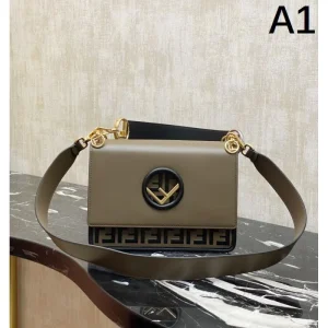 2025SS トートバッグ FENDI フェンデイ ファッション感度の高い 商品画像 1