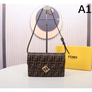 2025SS ショルダーバッグ FENDI フェンデイ おしゃれ度をUPする新着 商品画像 1