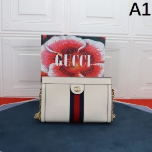 2025SS ショルダーバッグ GUCCI グッチ セレブも夢中ブランド新作 商品画像 1