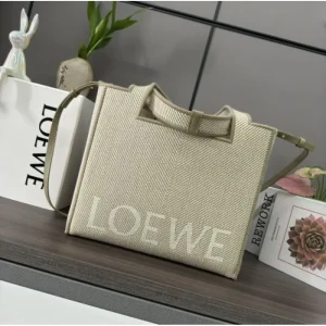 2025SS トートバッグ LOEWE ロエベ 個性的な印象に仕上がり 商品画像 1