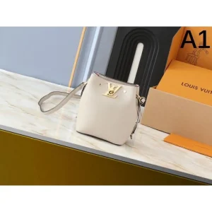 2025SS トートバッグ LOUIS VUITTON ルイヴィトン 魅力的な美品 商品画像 1