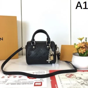 2025FW LOUIS VUITTON ルイヴィトン レディース トートバッグ 着まわし抜群の洒落感カラー 商品画像 1