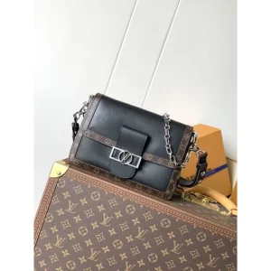 2025FW LOUIS VUITTON ルイヴィトン レディースバッグ ショルダーバッグ 海外支持率が高い人気作 商品画像 1
