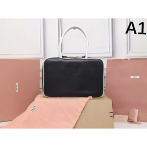 MIU MIU ミュウミュウ 2025FW 新作 大容量トートバッグ 高品質レプリカ 上品デザイン 商品画像 1