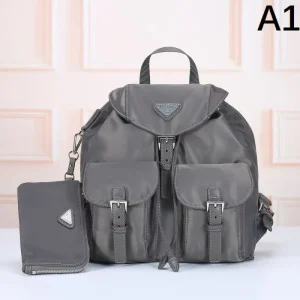 2025FW PRADA プラダ レディースバッグ バックパック シンプルで洗練されたデザイン 商品画像 1