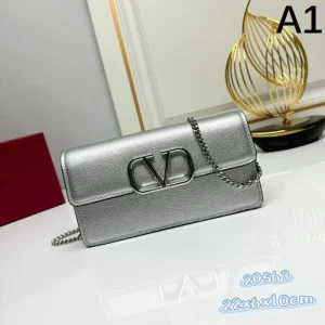 2025SS ショルダーバッグ VALENTINO ヴァレンティノ 注目新ブランド 商品画像 1