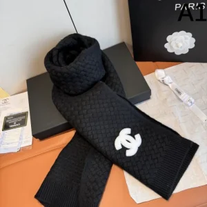 2025FW スカーフ CHANEL シャネル 今季トレンドの華やかカラーが魅力 商品画像 1