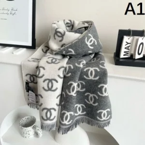 2025FW スカーフ CHANEL シャネル 人気沸騰中の最新おしゃれスカーフ 商品画像 1