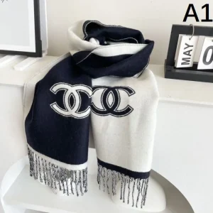 2025FW スカーフ CHANEL シャネル 今季トレンドにマッチする注目スカーフ 商品画像 1