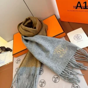 2025FW スカーフ HERMES エルメス ファッション通必見のマストアイテム 商品画像 1