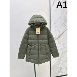 2025FW BURBERRY バーバリー カジュアル映えする着こなし ダウンジャケット 商品画像 1