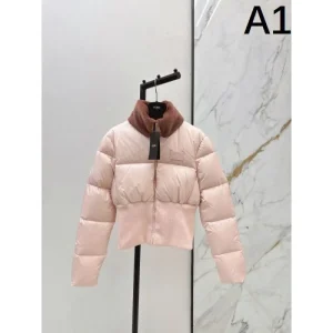 2025FW FENDI フェンデイ おしゃれ上級者の定番 ダウンジャケット 商品画像 1
