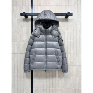 MONCLER モンクレール ダウンジャケット 2025秋冬新作 セレブや芸能人愛用の人気モデル 商品画像 1