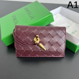2025SS 数量限定 VIP価格 BOTTEGA VENETA ボッテガヴェネタ 長財布 商品画像 1