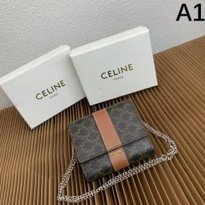 2025FW 三つ折り財布 CELINE セリーヌ 期待が高まる注目のアイテム 商品画像 1