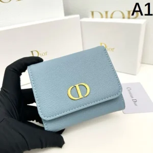 2025FW 三つ折り財布 DIOR ディオール 愛用者続出！定番人気のアイテム 商品画像 1