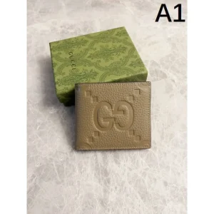 2025SS 1点限り!VIP顧客セール GUCCI グッチ 二つ折り財布 商品画像 1