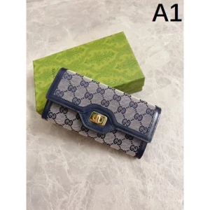 2025SS 春夏のコレクションで新作 GUCCI グッチ 長財布 商品画像 1