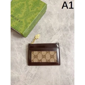 2025SS これさえ押さえればOK! GUCCI グッチ カードケース 商品画像 1