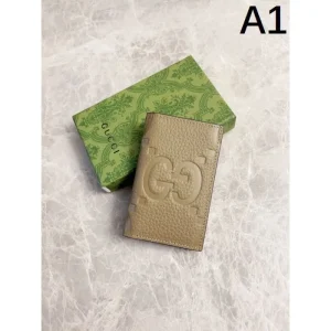 2025SS 海外のファッション新品 GUCCI グッチ カードケース 商品画像 1