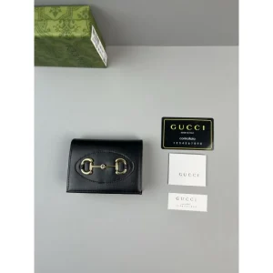 2025FW 二つ折り財布 GUCCI グッチ 魅力的な価格で手に入る限定セール 商品画像 1