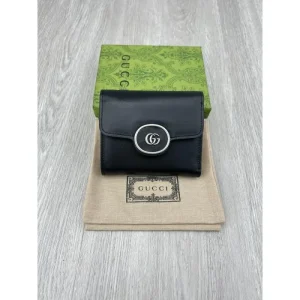 2025FW 三つ折り財布 GUCCI グッチ トップトレンド、ファッション感満載 商品画像 1