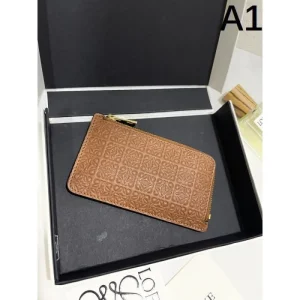 2025FW カードケース LOEWE ロエベ ファッション性抜群のブランドアイテム 商品画像 1