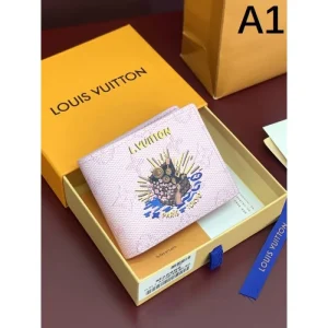 2025SS 二つ折り財布 LOUIS VUITTON ルイヴィトン ロゴデザインが魅力 商品画像 1