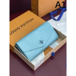 2025SS 長財布 LOUIS VUITTON ルイヴィトン 上品カラーに心惹かれる 商品画像 1