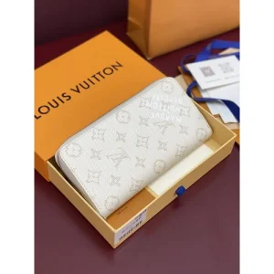 2025SS 長財布 LOUIS VUITTON ルイヴィトン ギフトに最適な人気アイテム 商品画像 1