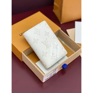 2025SS カードケース LOUIS VUITTON ルイヴィトン TOPセラー賞受賞! 商品画像 1