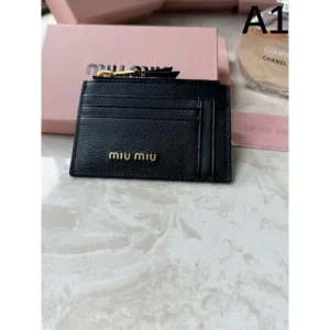 2025FW カードケース MIU MIU ミュウミュウ 先着順、早い者勝ち限定商品 商品画像 1