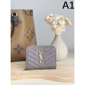 2025FW 二つ折り財布 YSL イヴ サンローラン 秋冬限定色や海外限定の特別アイテム 商品画像 1