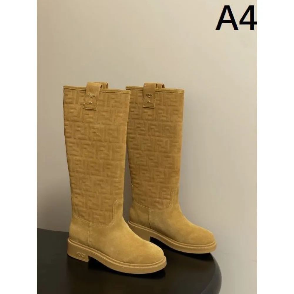 2025FW レディース ブーツ FENDI フェンディ 存在感抜群の高級スタイル新作 商品画像 4