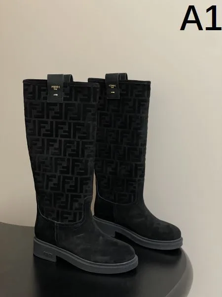 2025FW レディース ブーツ FENDI フェンディ 存在感抜群の高級スタイル新作 商品画像 11