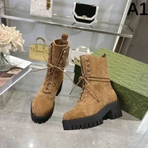 2025FW 先着順で早い者勝ち GUCCI グッチ ブーツ 商品画像 1