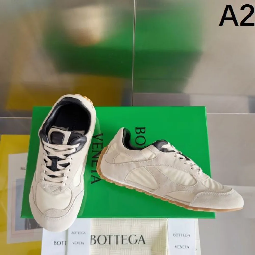 2025FW レディース スニーカー BOTTEGA VENETA ボッテガヴェネタ 今季トレンドを押さえた人気モデル 商品画像 2