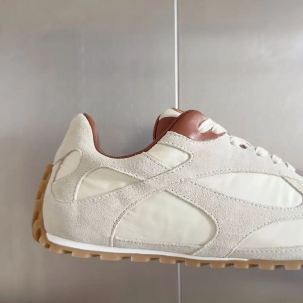 2025FW レディース スニーカー BOTTEGA VENETA ボッテガヴェネタ 今季トレンドを押さえた人気モデル 商品画像 7