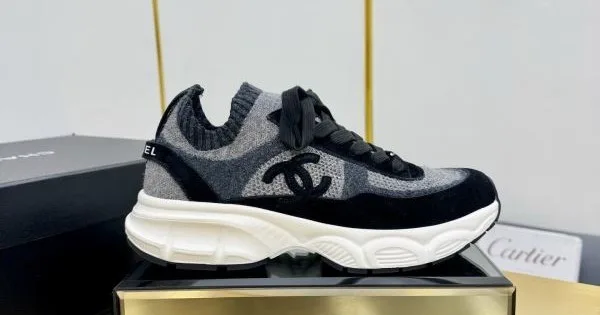 2025FW 秋冬限定入荷でお得なSALE価格 CHANEL シャネル スニーカー 商品画像 11