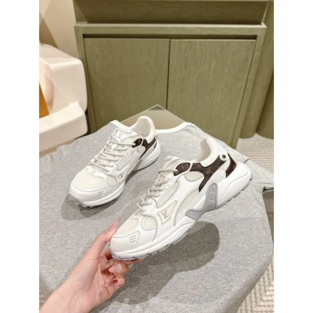 2025FW レディース スニーカー LOUIS VUITTON ルイヴィトン 豊富なカラーバリエが魅力の人気モデル 商品画像 6