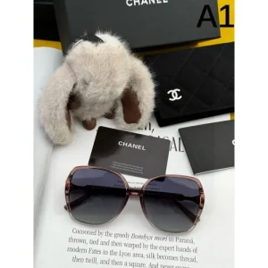 2025FW サングラス CHANEL シャネル 自分らしさを引き出すお気に入りの一本 商品画像 1