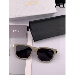 2025FW サングラス DIOR ディオール 海外トレンドを取り入れた注目新品 商品画像 1