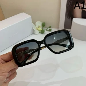 2025FW サングラス PRADA プラダ 完売次第終了！早い者勝ちの限定アイテム 商品画像 1