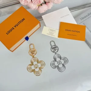 2025SS キーホルダー LOUIS VUITTON ルイヴィトン お洒落さん支持率No.1の新作 商品画像 1
