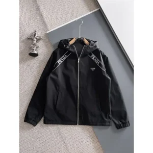 2026新品 アウター PRADA プラダ 春夏入荷の完売必至マストバイアイテム 商品画像 1