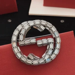 2026新品 ブローチ GUCCI グッチ 即完売必至の先着限定モデル 商品画像 1