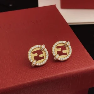 2026新品 イヤリング FENDI フェンデイ ファッション感満載!注目アイテム 商品画像 1