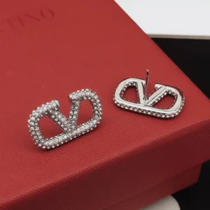 2026新品 イヤリング VALENTINO ヴァレンティノ 贈り物に選ばれる人気モデル 商品画像 1
