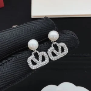 2026新品 イヤリング VALENTINO ヴァレンティノ 人気アイテム 完売前に 商品画像 1